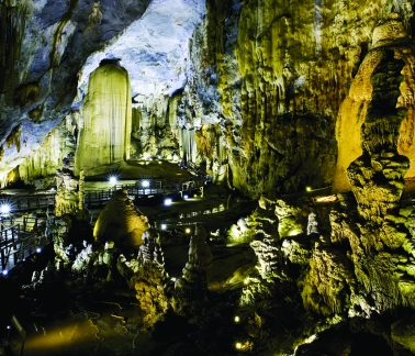 Karst Cave Formation: The Case of the Phong Nha–Ke Bang Limestone Massif