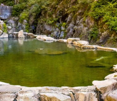 Balneotherapy: Thủy trị liệu tự nhiên