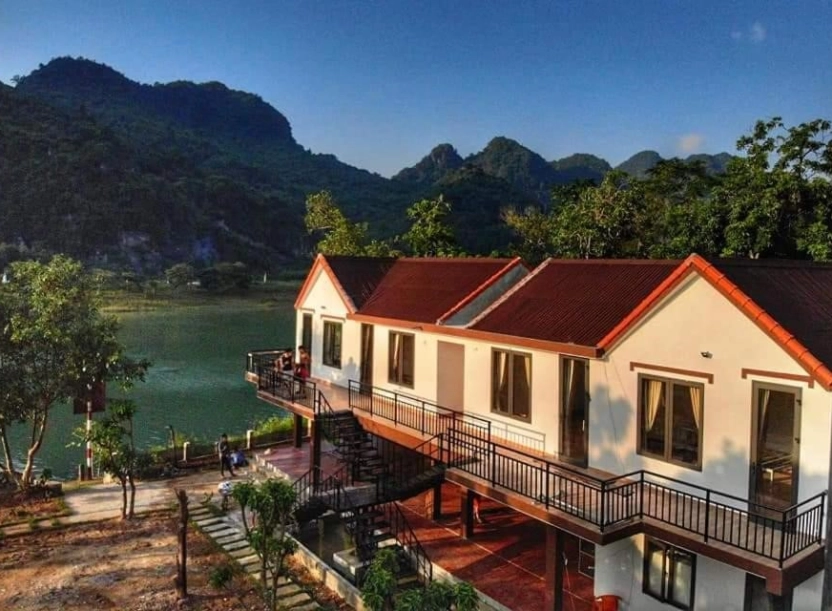 Charm’s Homestay – Homestay bên dòng sông Son thơ mộng view hoàng hôn cực chill