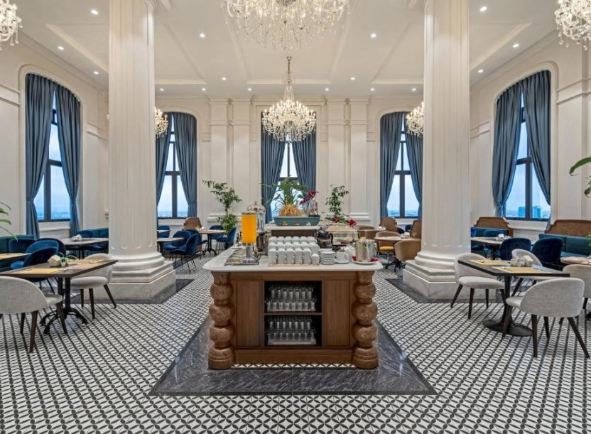 Khách sạn Rex Quảng Bình – Chìm đắm trong sự sang trọng của  thiết kế tân cổ điển Pháp giữa lòng TP. Đồng Hới