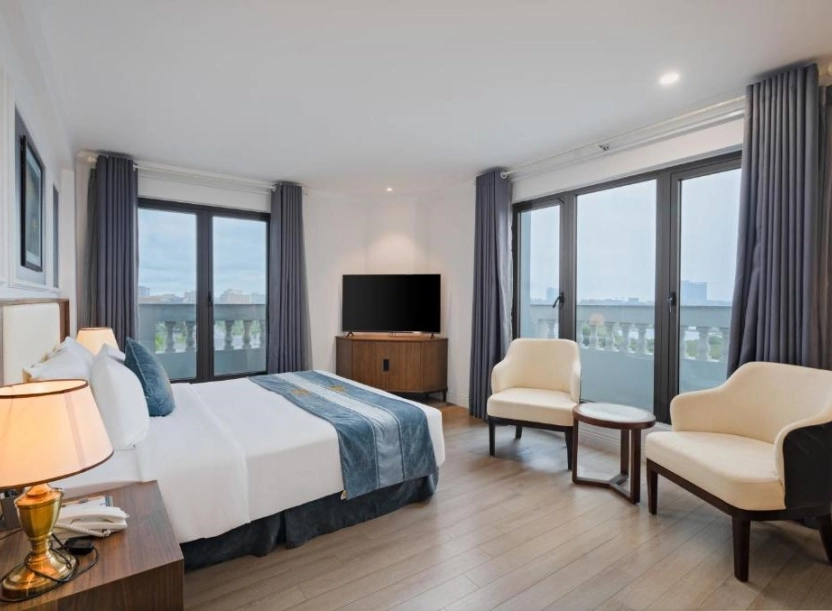 Khách sạn Rex Quảng Bình – Chìm đắm trong sự sang trọng của  thiết kế tân cổ điển Pháp giữa lòng TP. Đồng Hới