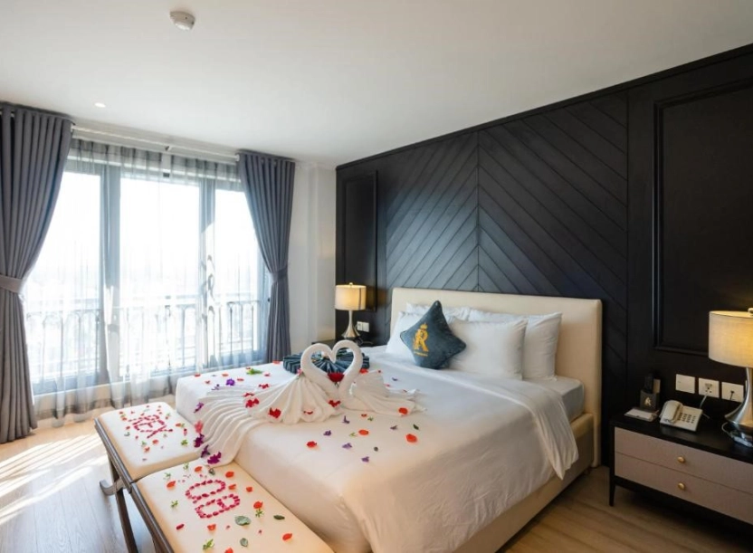 Khách sạn Rex Quảng Bình – Chìm đắm trong sự sang trọng của  thiết kế tân cổ điển Pháp giữa lòng TP. Đồng Hới