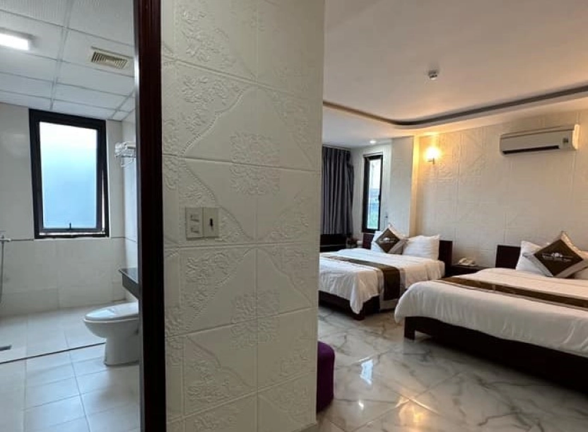 Khách sạn White Rose – Vị trí trung tâm thành phố thuận tiện di chuyển