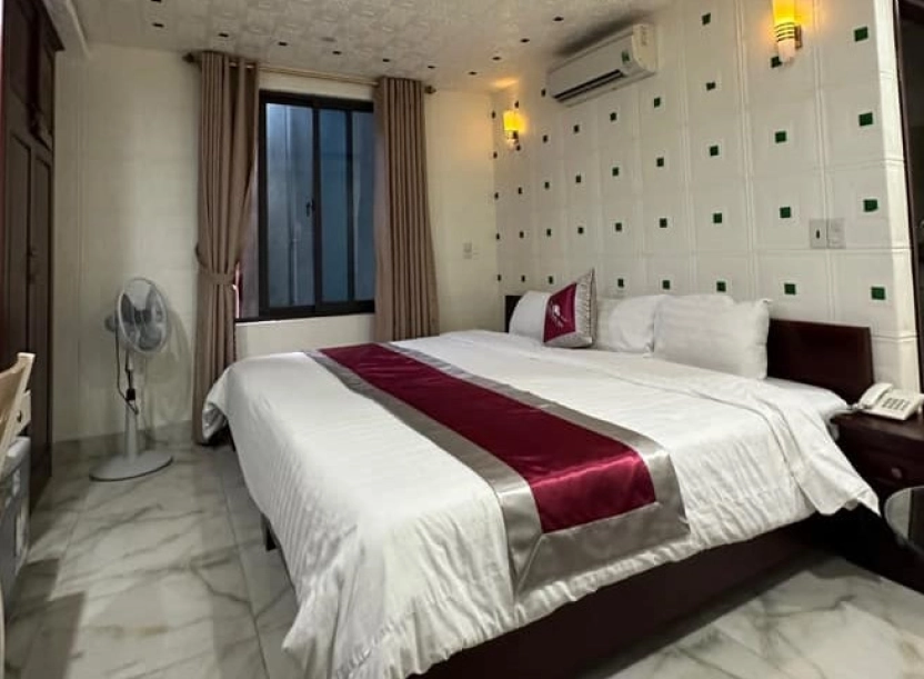 Khách sạn White Rose – Vị trí trung tâm thành phố thuận tiện di chuyển