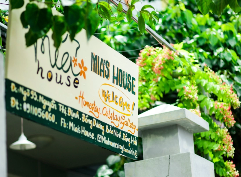 Mia’s house – A homestay with a lovely garden besides a bustling city