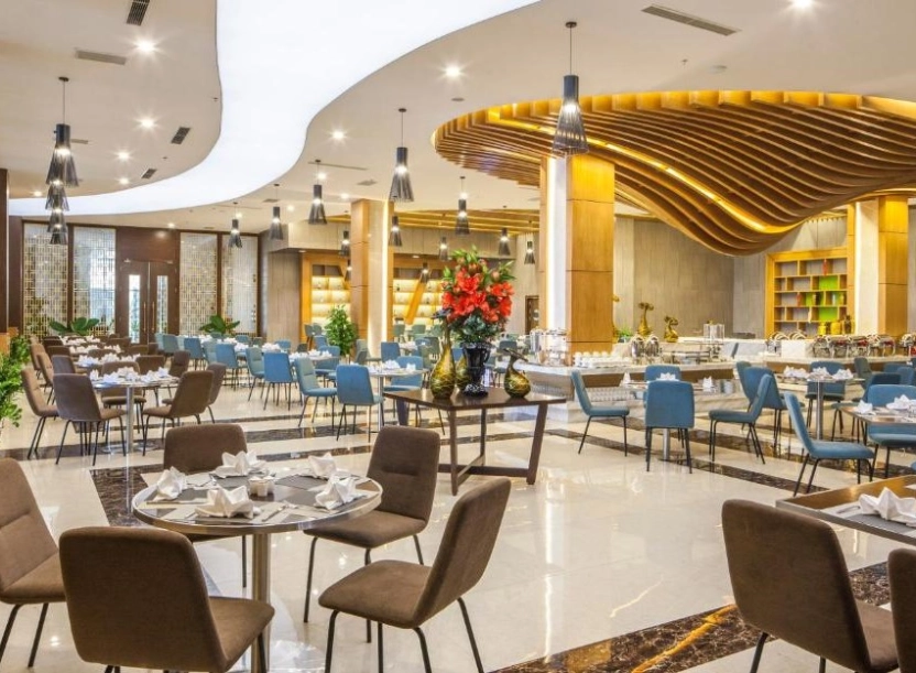 Mường Thanh Nhật Lệ - Khách sạn 5 sao hàng đầu bên bờ biển trong xanh