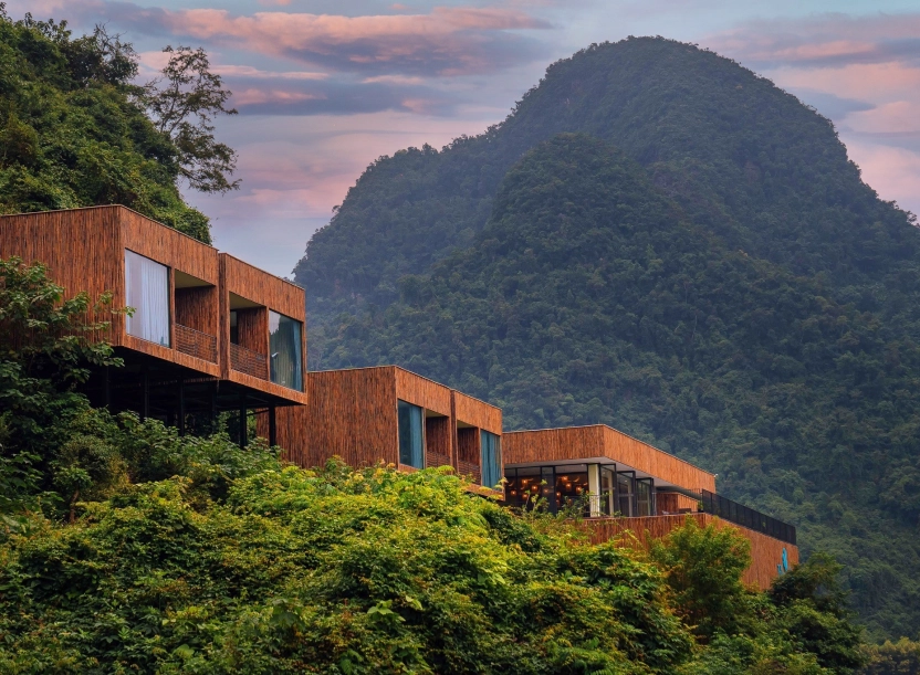 Tú Làn Lodge – Khu lưu trú tuyệt đẹp thích ứng thời tiết độc đáo tại Quảng Bình