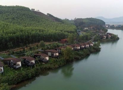 Nguyen Shack Retreat – Eco Lodge Experience in Harmony with Nature, Phong Nha