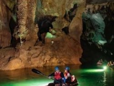Phong Nha Hay Thiên Đường: Đâu Là Chân Ái Cho Chuyến Đi Của Bạn?