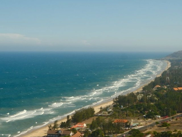 Đoàn tàu nối hai miền Di sản: Từ Cố đô Huế đến Phong Nha – Kẻ Bàng