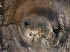 Kling – Ruc Ca Roong – A Cu Cave Complex: Water, Stone and Forest in Phong Nha – Ke Bang