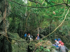 Thung lũng Sinh Tồn:  “Lòng chảo xanh” trong lòng Phong Nha – Kẻ Bàng