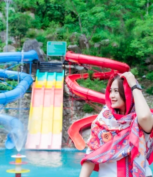 Suối đá - Điểm đến tránh nóng không thể bỏ qua trong dịp hè này