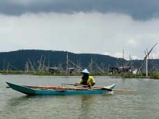 Thac Chuoi Lake Quang Binh – Pristine Beauty Amidst the Mountains and Forests