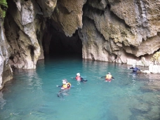 Thung lũng Sinh Tồn – Hang Thủy Cung