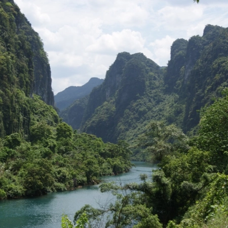 Đồng Hới- Động Thiên Đường - Sông Chày, Hang Tối-Vườn Thực Vật