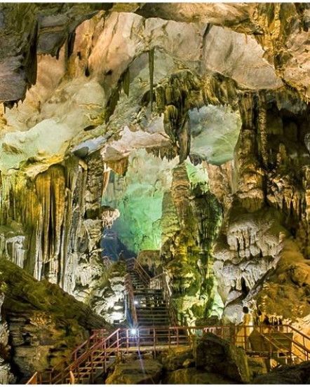 Đồng Hới – Động Thiên Đường - Vườn thực vật – Động Phong Nha