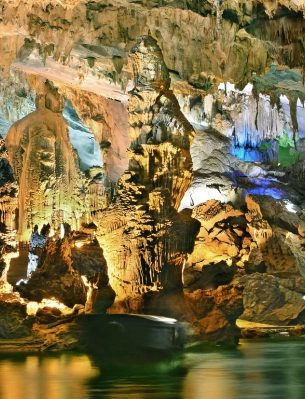 Đồng Hới - động Phong Nha - Vườn thực Vật - đỉnh núi U Bò