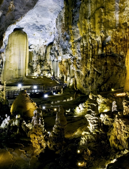 Đồng Hới - Động Phong Nha - Động Thiên Đường