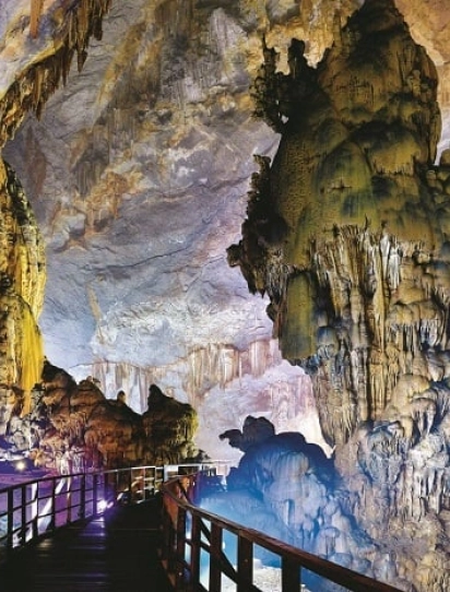 Đồng Hới - Động Thiên Đường - Suối Mọoc - Hang Tám Cô - Đồng Hới