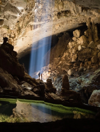 Dong Hoi - Paradise Cave - Mooc Stream - Eight Ladies Cave - Dong Hoi