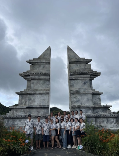 Đồng Hới - Hà Nội - Sapa - Lào Cai - Fansipan - Cổng Trời Ô Quy Hồ - Hà Khẩu - Hà Nội - Lăng Bác - Văn Miếu Quốc Tử Giám - Đồng Hới