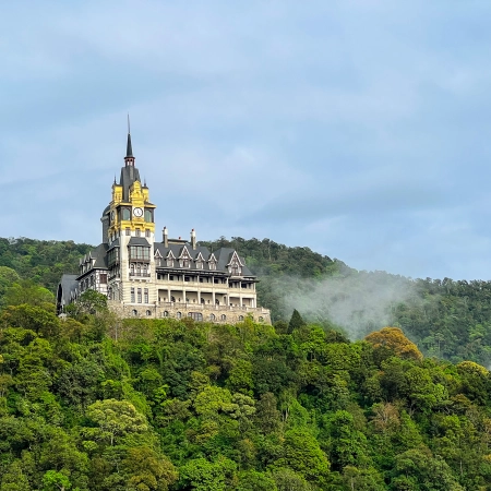 Quảng Bình - Hà Nội - Tam Đảo - Đền Côn Sơn Kiếp Bạc - Vịnh Hạ Long - Ninh Bình - Quảng Bình