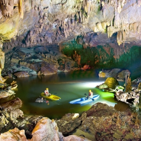 Chinh phục Xuyên Sơn Hồ - Khám phá 4,5Km động Phong Nha