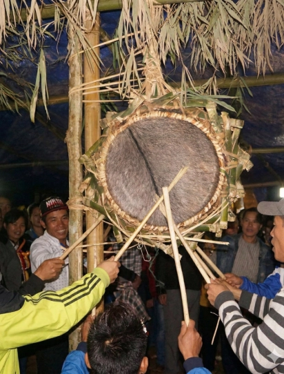 Về với tiếng trống Ma-coong