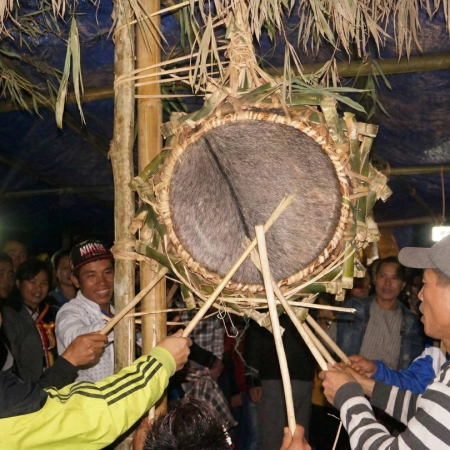 Về với tiếng trống Ma-coong