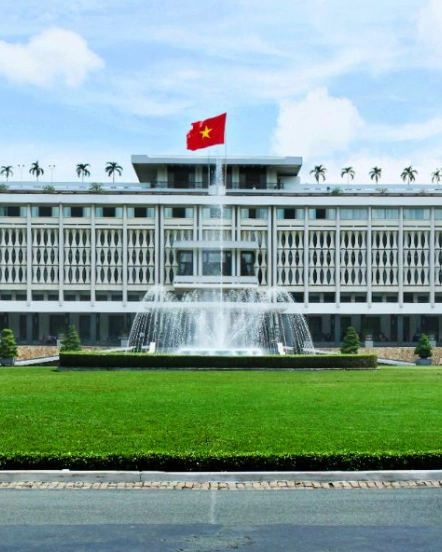 Tour 4N3Đ: Quảng Bình -Tp.HCM - Tây Ninh - Dinh độc lập - Bảo tàng  lịch sử - Du thuyền 5* - Núi Bà đen