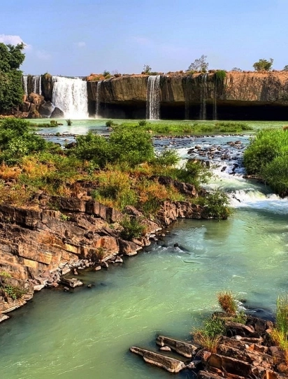 Quang Binh – Da Nang – Kontum – Pleiku – Dak Lak – Ban Me Junction – Dray Nur Ecotourism Area – Trung Nguyen Coffee Village – Buon Don – Mang Den