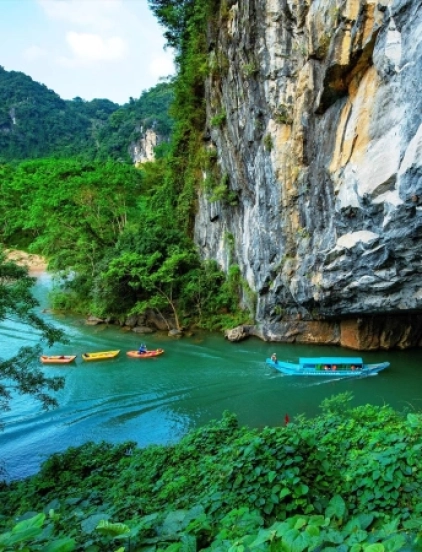 City Tour – Phong Nha Cave – Vung Chua &amp; Yen Island – General Vo Nguyen Giap Memorial House