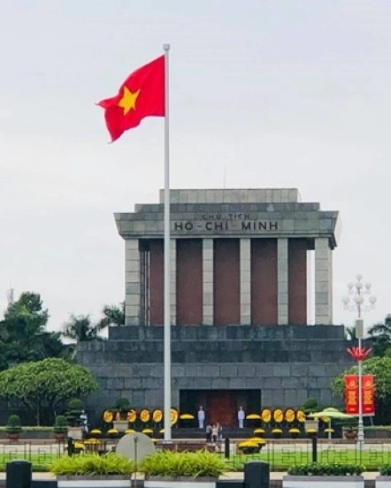 Quảng Bình - Thủ đô Hà Nội - Quần thể Lăng Chủ Tịch - Văn Miếu - Quảng Bình