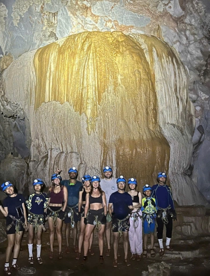 Tour Hang Rục Mòn 1 Ngày : Trekking,  Kayak sông ngầm, hang động