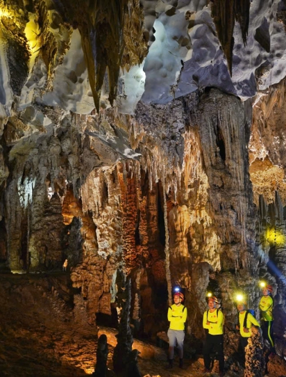 Tour Hang Rục Mòn 1 Ngày : Trekking,  Kayak sông ngầm, hang động
