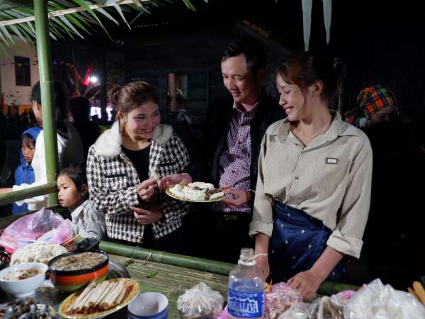 Lễ hội đập trống - Không khí Lễ hội