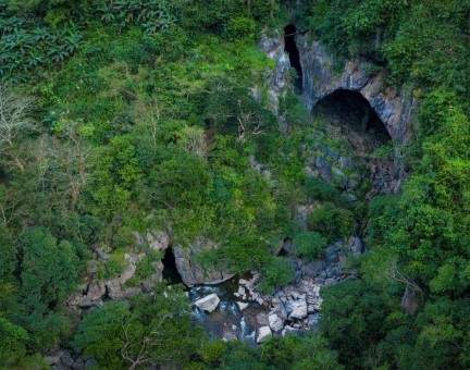 Cửa hang động Kling