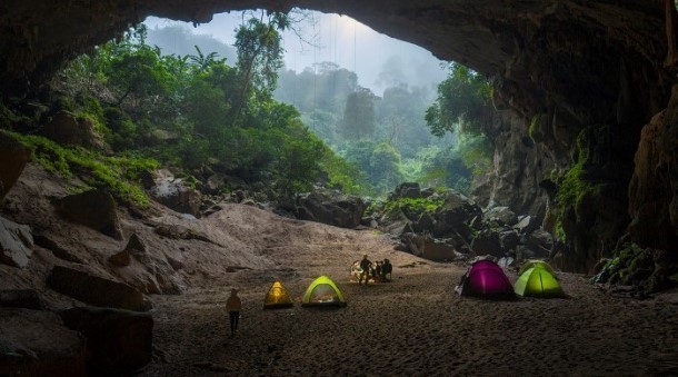 Trải nghiệm hang động