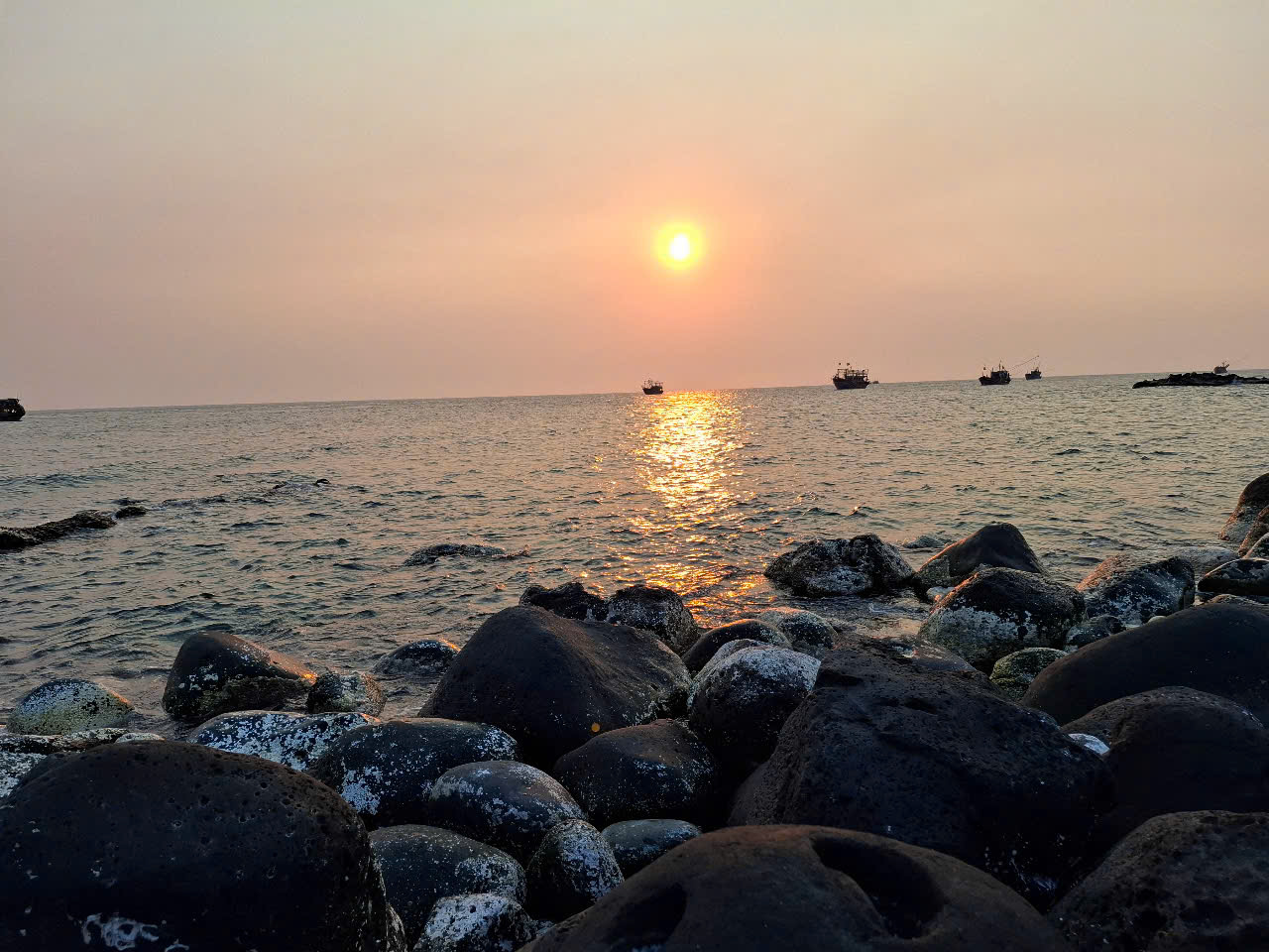 Hoàn hôn trên đảo Cồn Cỏ