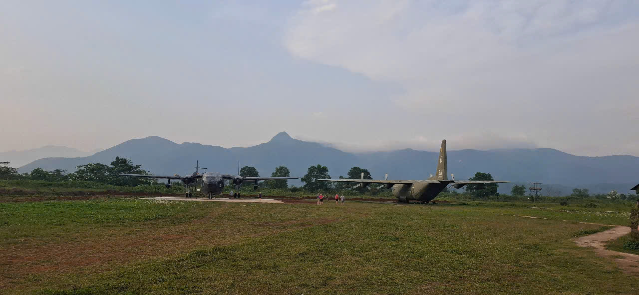 Máy bay vận tài C130 và C119